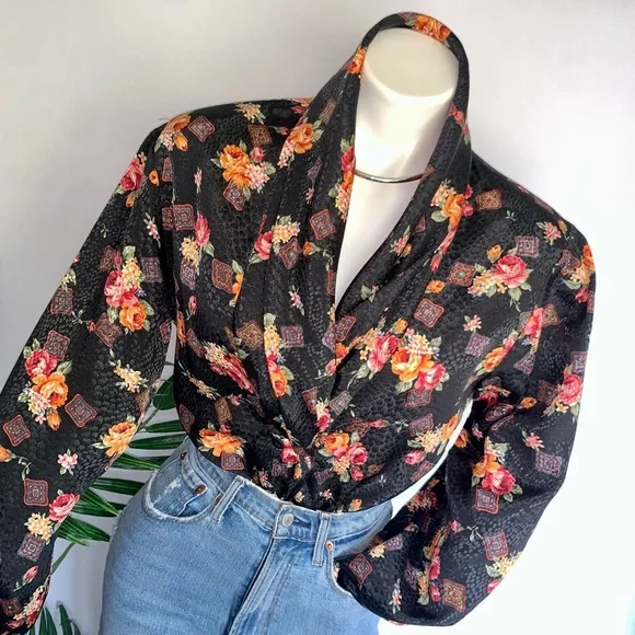 v i n t a g e :: Draped Satin Glamorous Brocade Blouse Padded - Picture 3 of 9